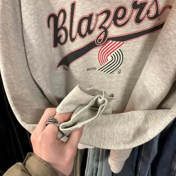 Vintage 90s Portland Trailblazers Salem Sportswear Crewneck Sweatshirt, Made in - Picture 7 of 7